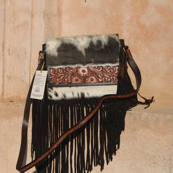 Cowhide Leather Women Shoulder Hand Tooled Bag with Fringes - Picture 4 of 10